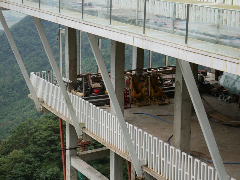 File:Lianghuangshan GlassSwingSeats.JPG