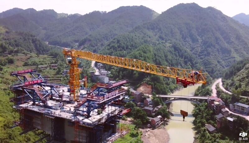 File:ZaoduheValleySmallBridge.jpg