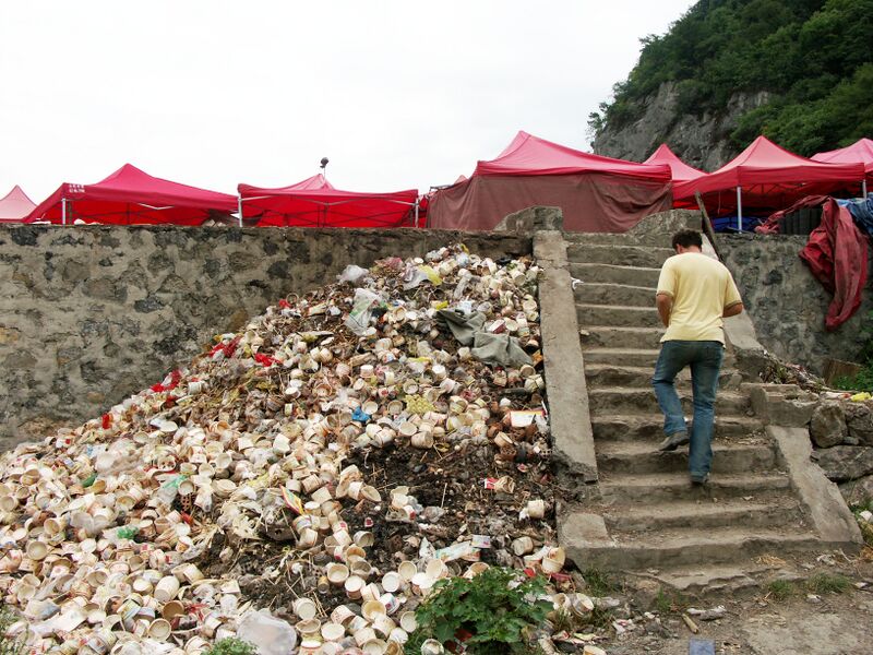 File:LiuguangheFoodStallsGeorges.jpg