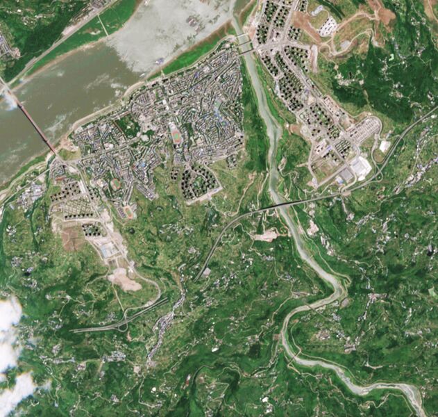 File:LongheBridgesSatelliteWide.jpg