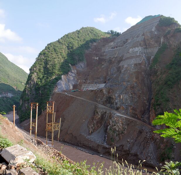 File:LuozeheRailwayPanorama.jpg