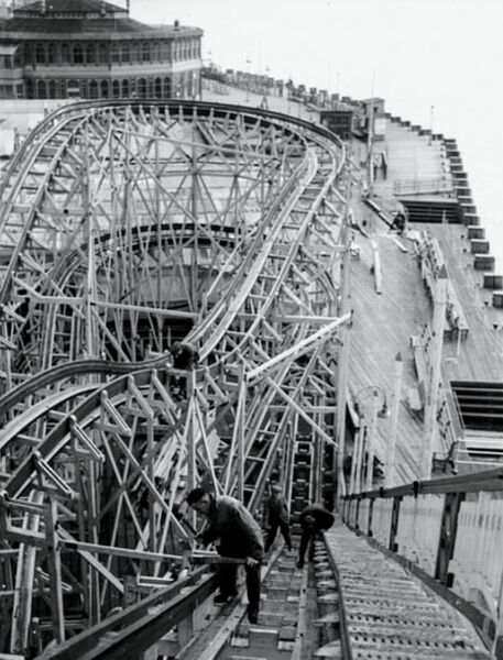 File:BigDipperClarence Pier Southsea Hampshire.jpg