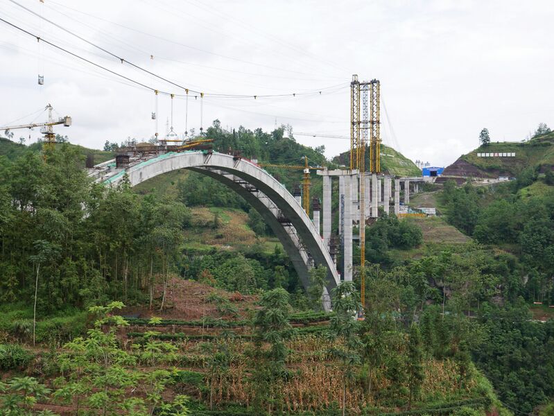 File:SubaHighlineTowerLonglens.JPG