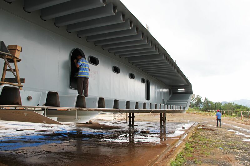 File:LongjiangDeckEntrance.jpg