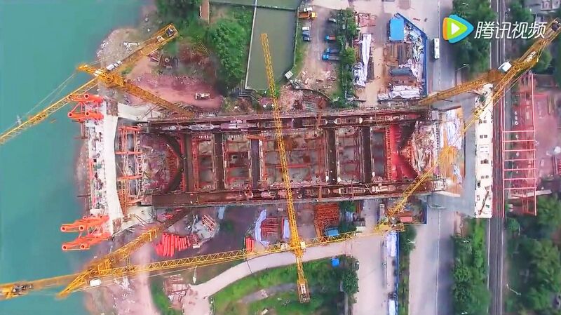 File:JinshajiangRailwayBridgeChengguiCranesAerial.jpg