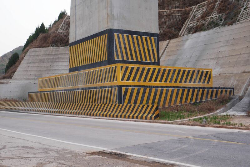 File:Huanghe LinyiPierBase.JPG