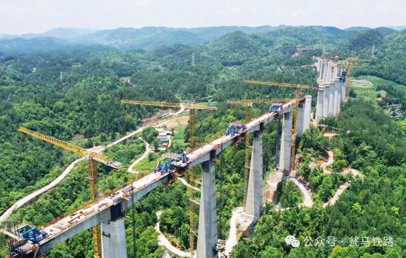 File:LannisiRailway.jpg