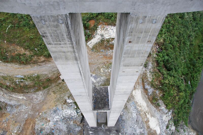 File:GuanlinPierTop.jpg