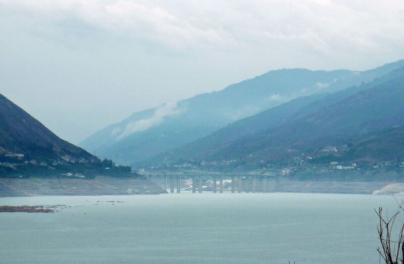 File:Xiaojiang Bridge GeqiaoFarAway.JPG