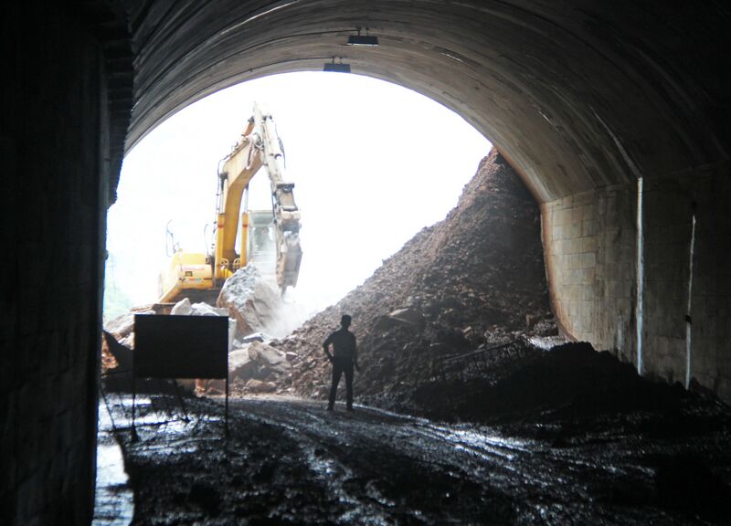 File:267JinanAccessTunnel copy.JPG