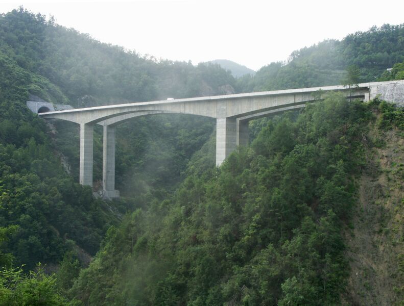File:GuankouyaBridgeView3.jpg