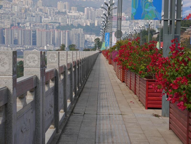 File:NingjiangWalkway.JPG