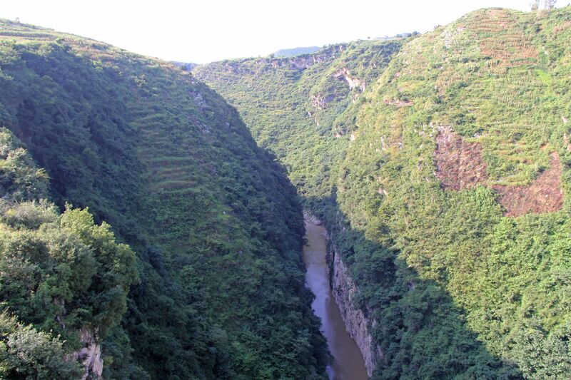 File:DiaolanheGorgeWest.jpg