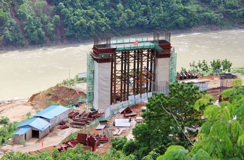 File:NujiangRailwayEastPierBase.jpg