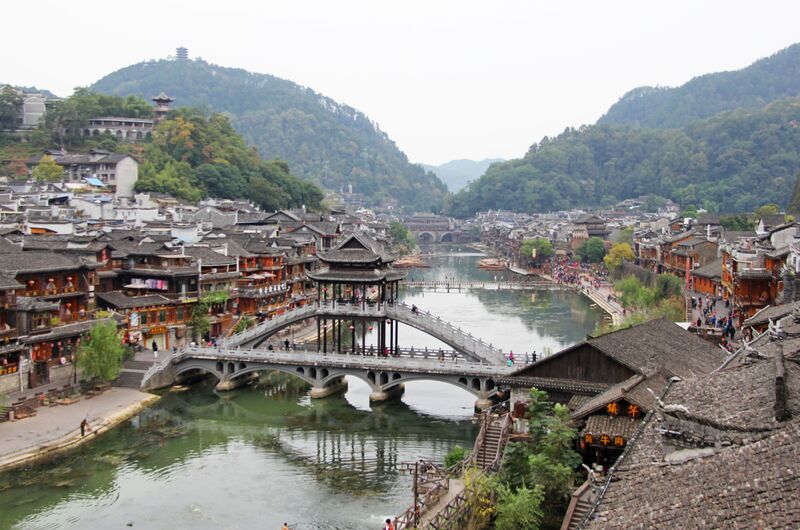 File:114FenghuangRiverViewByEric.jpg