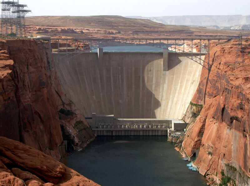 File:GlenCanyonDamBridge103.jpg