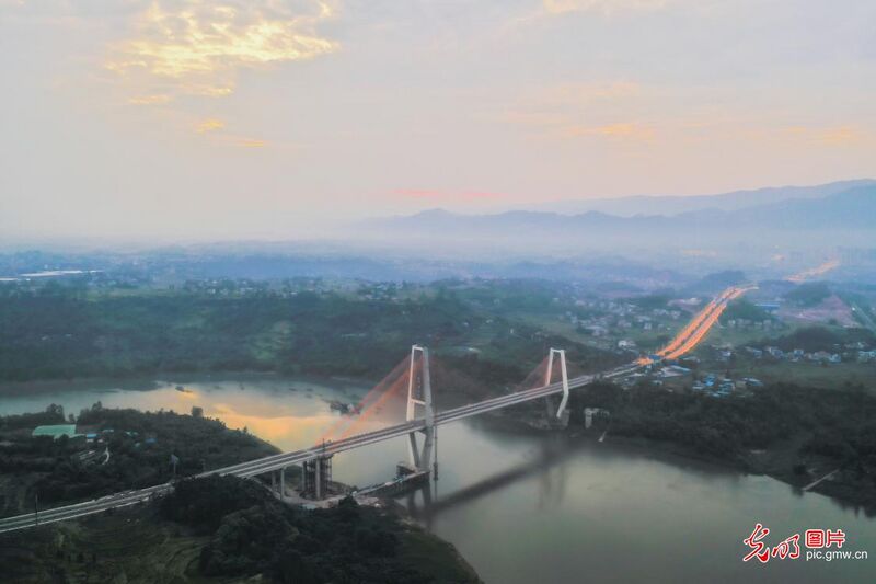 File:Qujiang Bridge Qingxikou10.jpeg