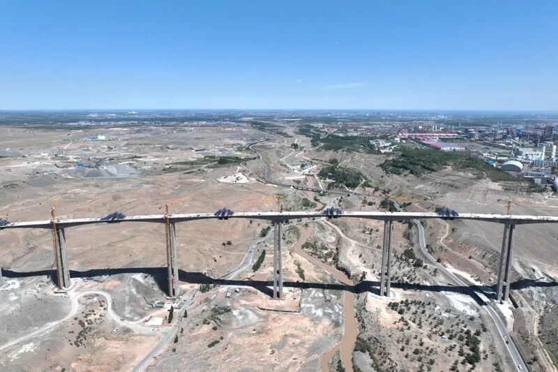 File:Toutunhe exit A.jpg