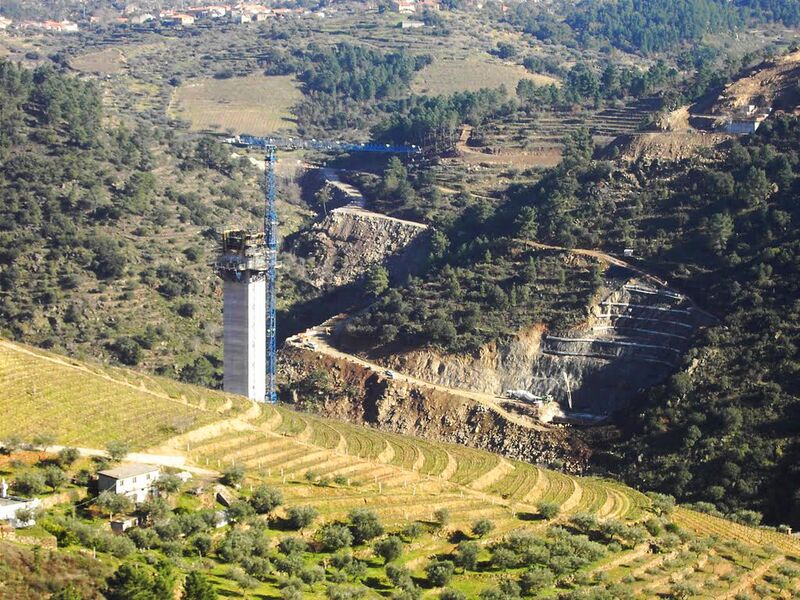 File:TuaPier.jpg
