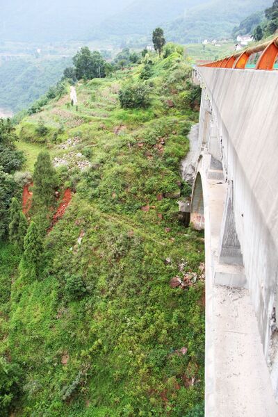 File:Lizibang-1Arch55mtrH.jpg