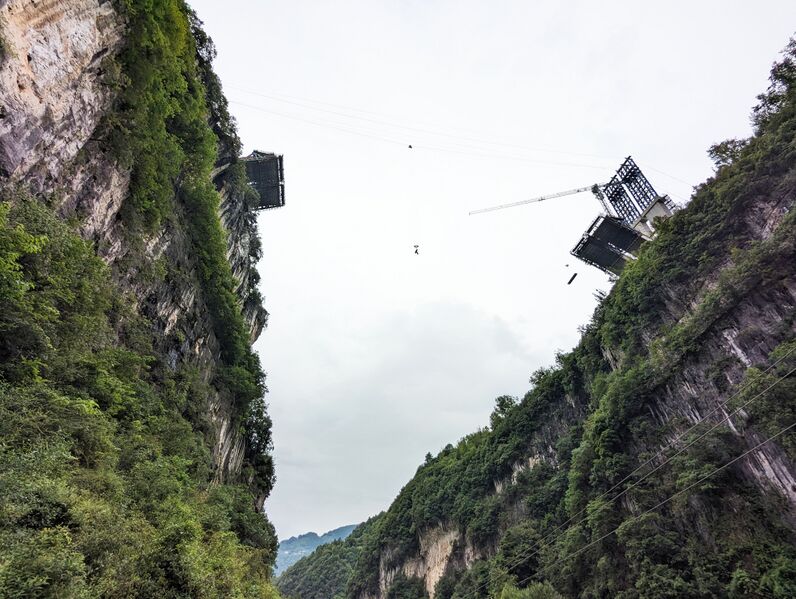 File:MinjiagouGorgeSkyCliffs.jpg