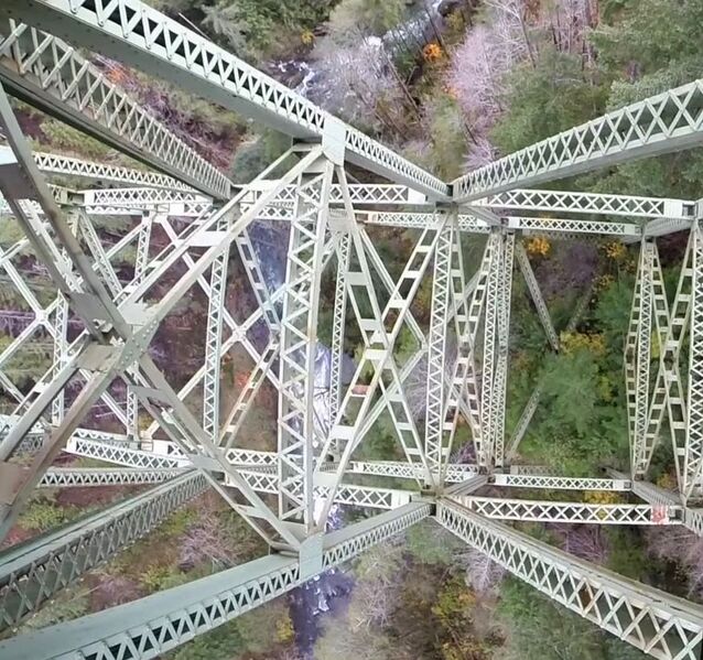 File:VanceCreekBeams.jpg