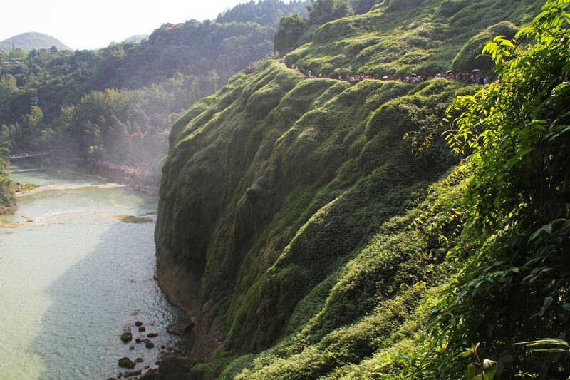 File:16BalingheHuangguoshuWaterfallsLine.jpg
