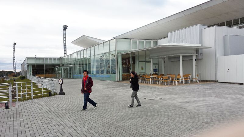 File:AkashiKaikyoVisitorsCenter.jpg