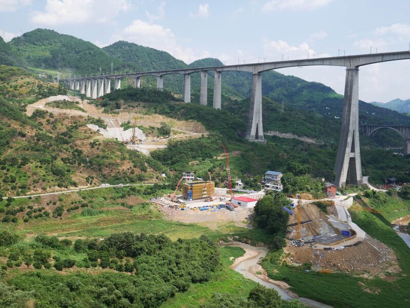 File:Caijiagou Railway Bridge YuwanPierFoundation4.JPG