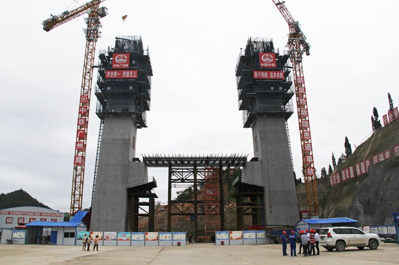 File:KaizhouhuTowerBottom.JPG
