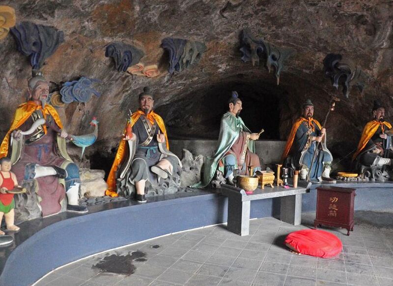 File:MianshanMonks.jpg