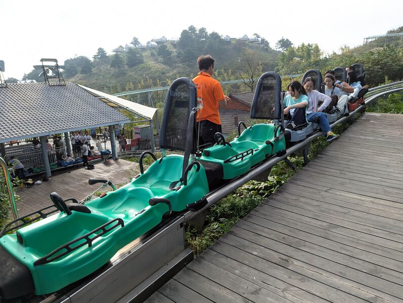 File:BailihuangCoaster15.jpg