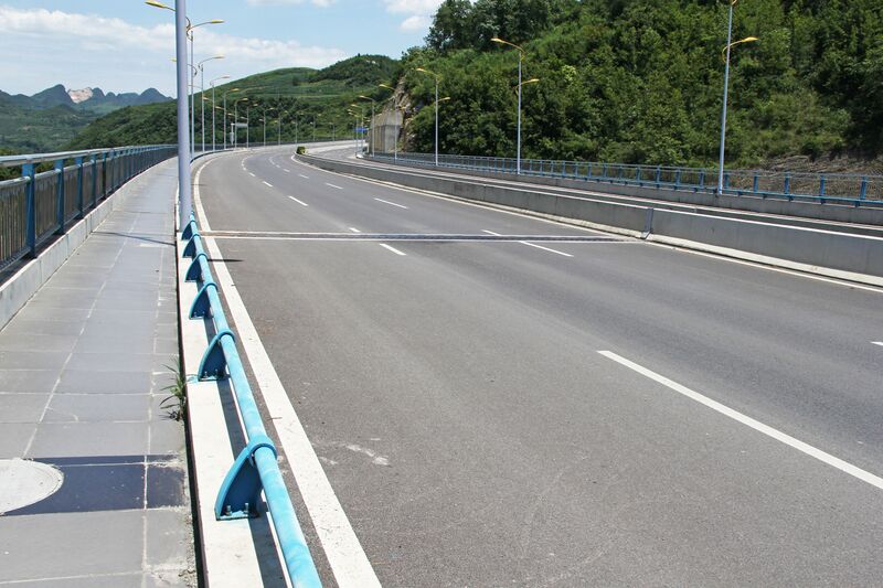 File:DinaheNewRoadView.JPG