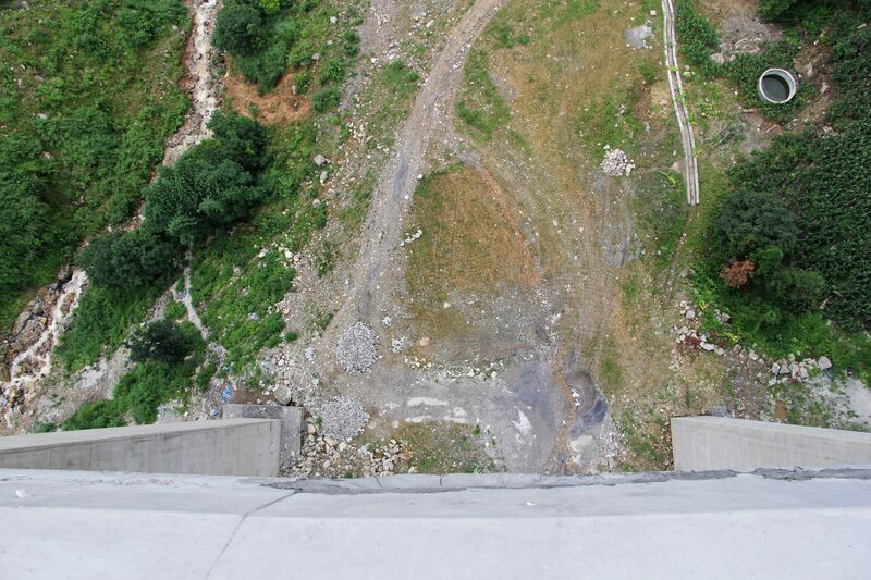 File:Longdongwan100mtrH.jpg