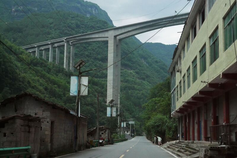 File:Shuanghekou Bridge ChengkaiGray.JPG