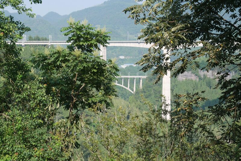File:XiajiangArch.JPG