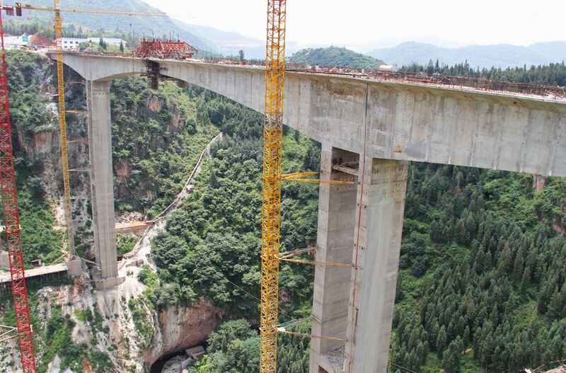 File:XiyoudongPiersWide.jpg