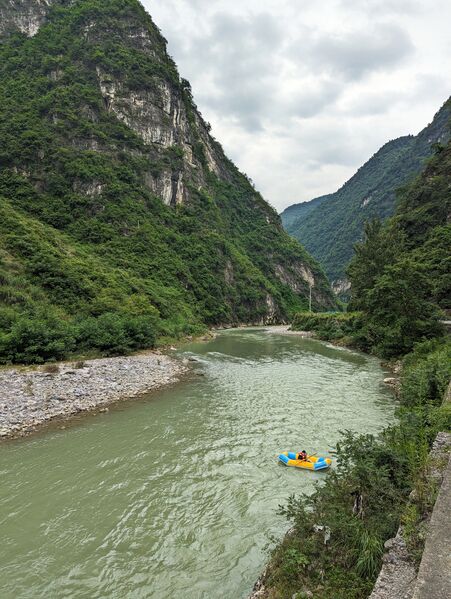 File:YangdengRiverEdge2.jpg