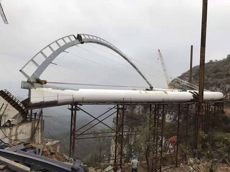 File:ZiboTanxiMountainGlassFootbridgeConst4.JPG