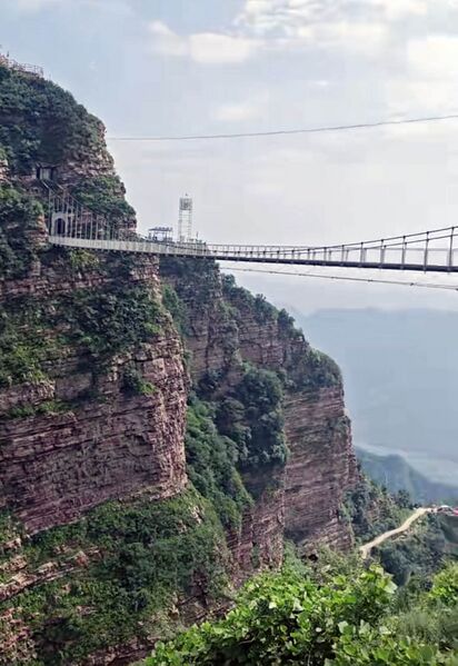 File:Ancient Wudangshan Footbridge.jpg