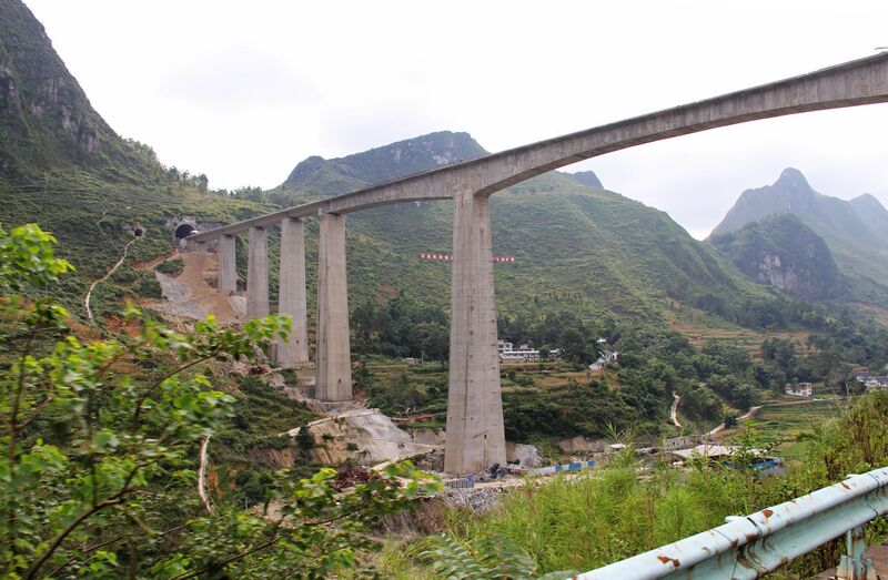 File:BalingheRailwayFromRoad.jpg