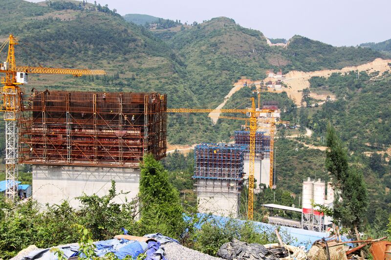 File:ErhaiheCranes.jpg