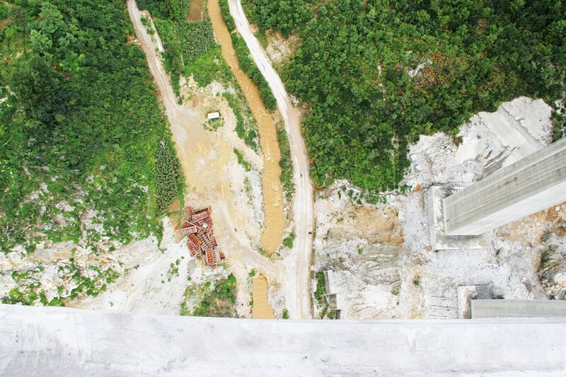 File:TianValleyDrop.jpg