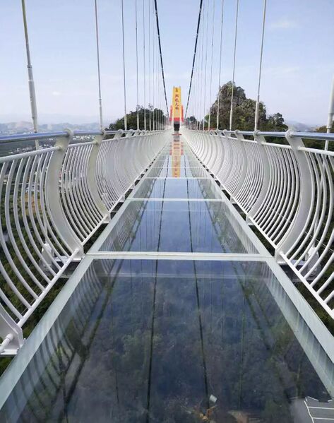 File:Xianglong Glass3.jpeg