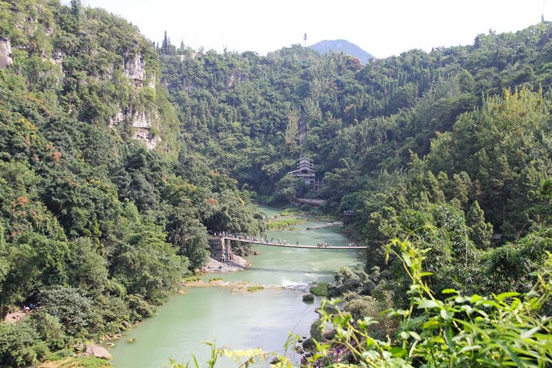 File:14BalingheHuangguoshuWaterfallsValleyView.jpg