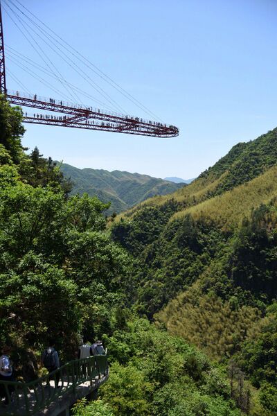 File:LingjiangyuanProb130mtrH.jpg