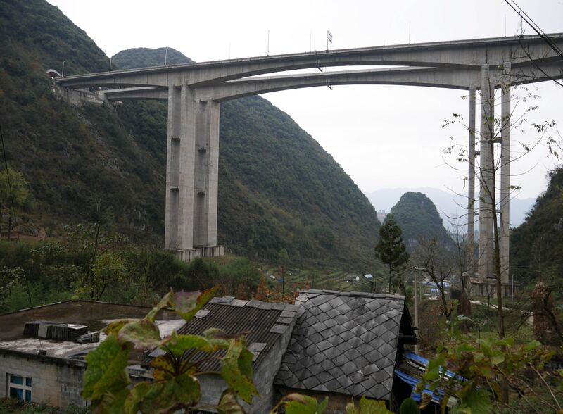 File:Dapingzi Roofs.JPG