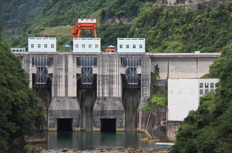 File:QingjiangEnjianJianshiDam.JPG