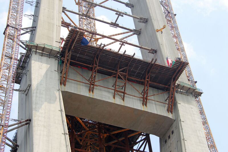 File:YachiheMiddleDeck.jpg