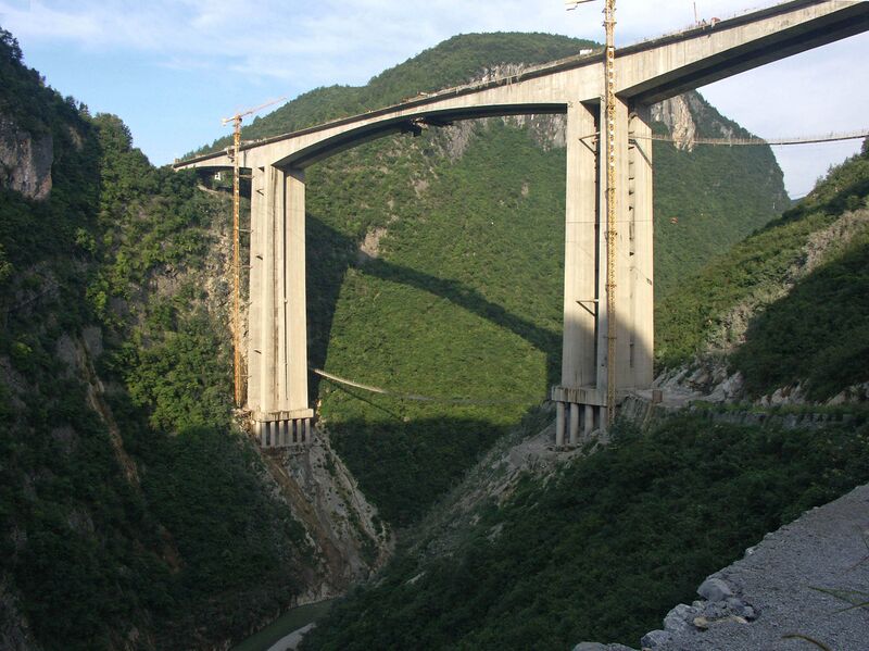 File:1YesanheBridge.jpg